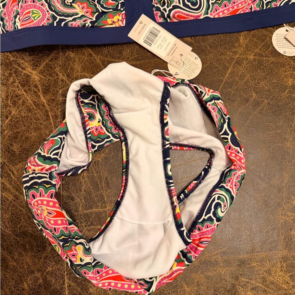 NWT Boden two-piece swimsuit. Top is size US6, bottom is size US8. - Picture 3 of 3